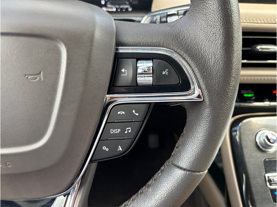 Used 2022 Lincoln Nautilus FWD image 27