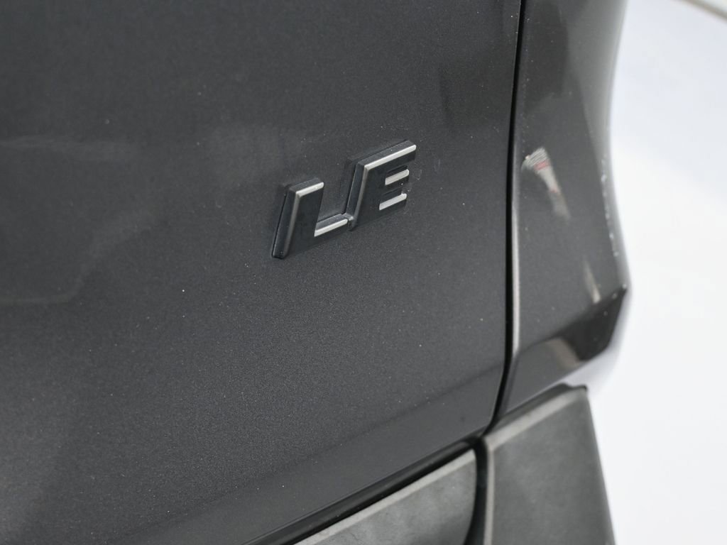 Used 2023 Toyota RAV4 LE image 34