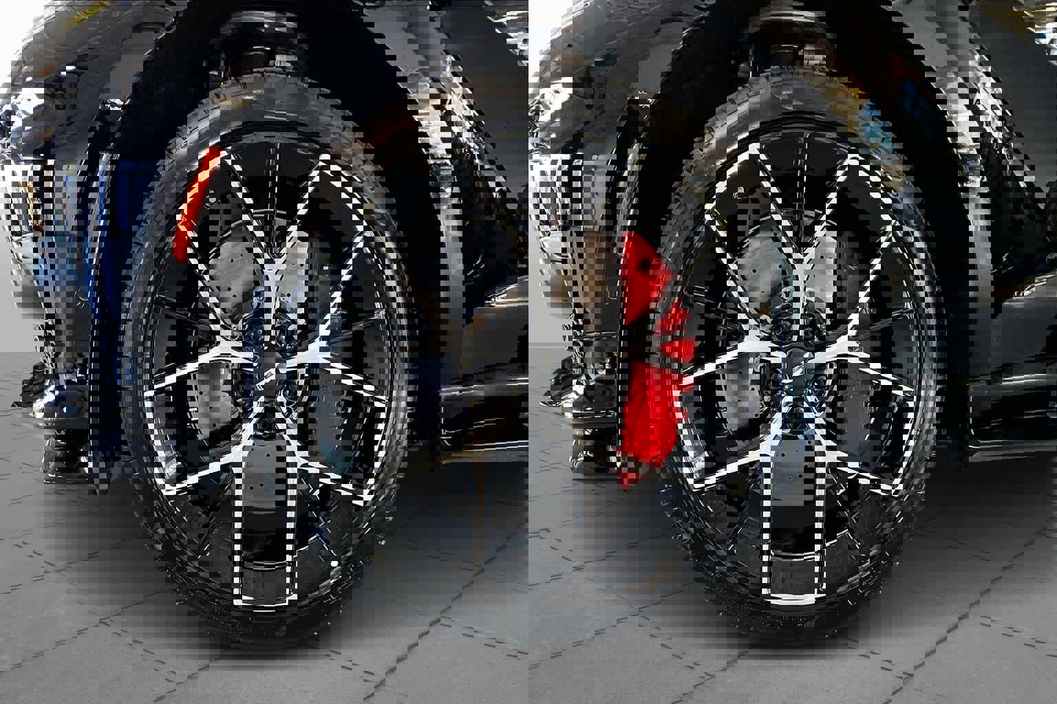 Used 2026 Aston Martin DBX 707 image 13