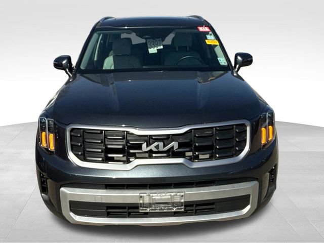 Used 2024 Kia Telluride S w/ S Sunroof Package image 2
