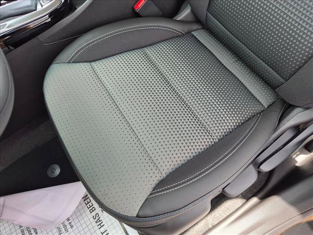 New 2026 Chevrolet Trax LT FWD image 4