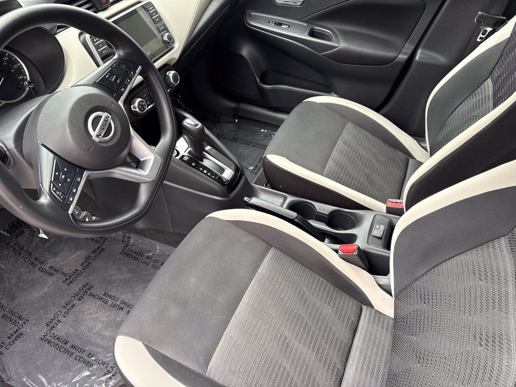 Certified 2022 Nissan Versa SV FWD image 11
