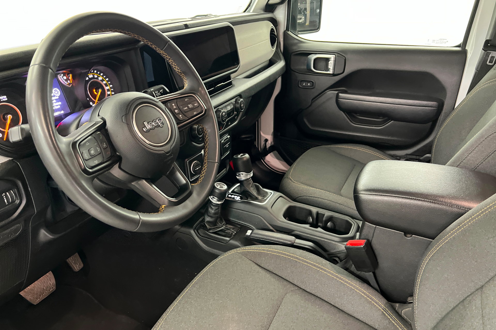 Certified 2024 Jeep Wrangler Unlimited Sport AWD/4WD image 15