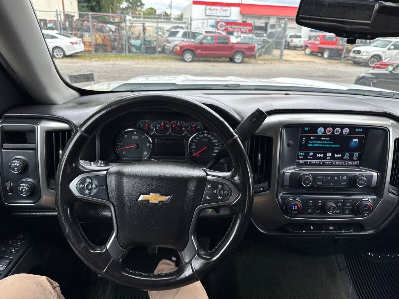 Used 2018 Chevrolet Silverado 1500 LT w/ All Star Edition AWD/4WD image 18