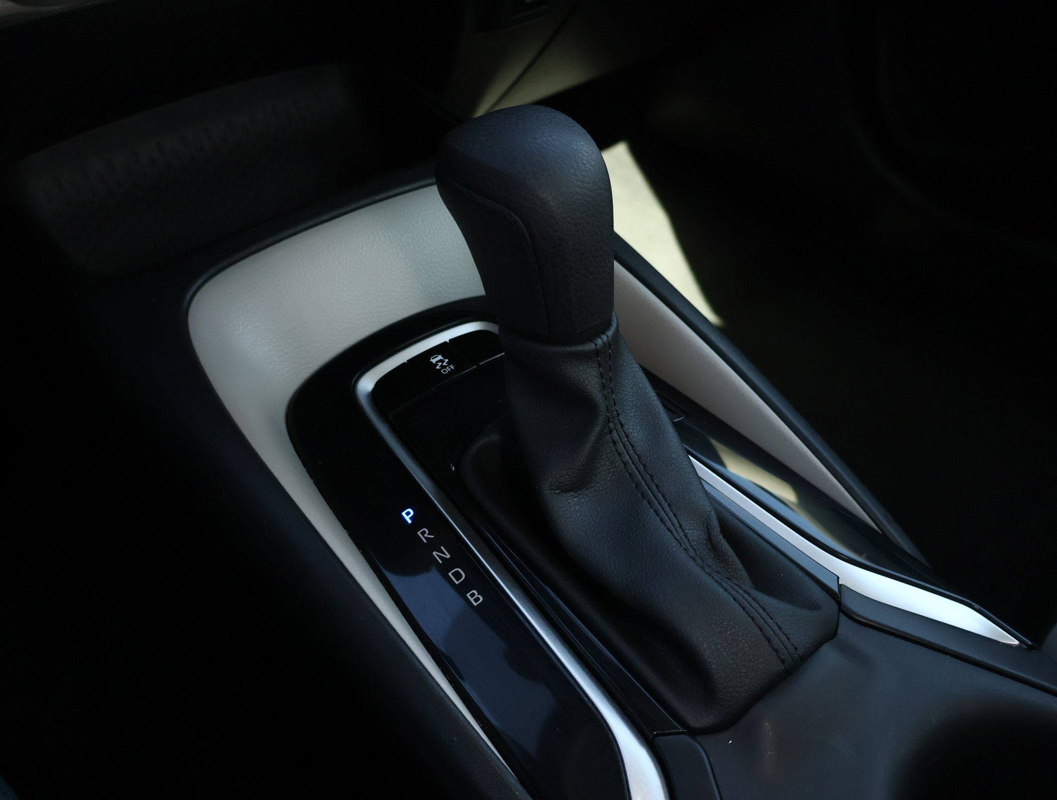 Used 2023 Toyota Corolla LE image 15