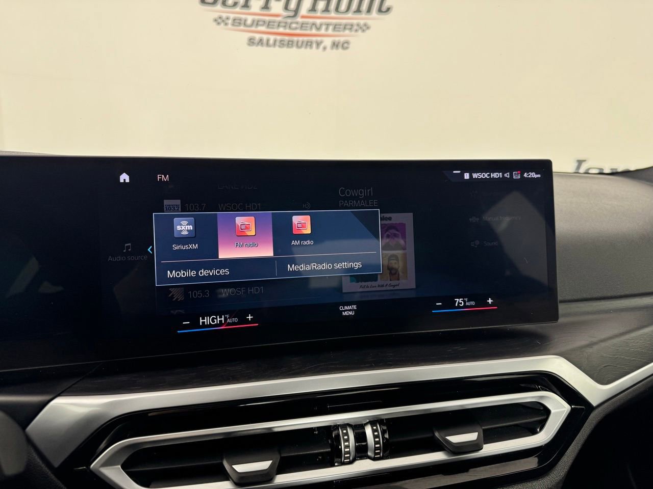 Used 2024 BMW 330i Sedan image 17