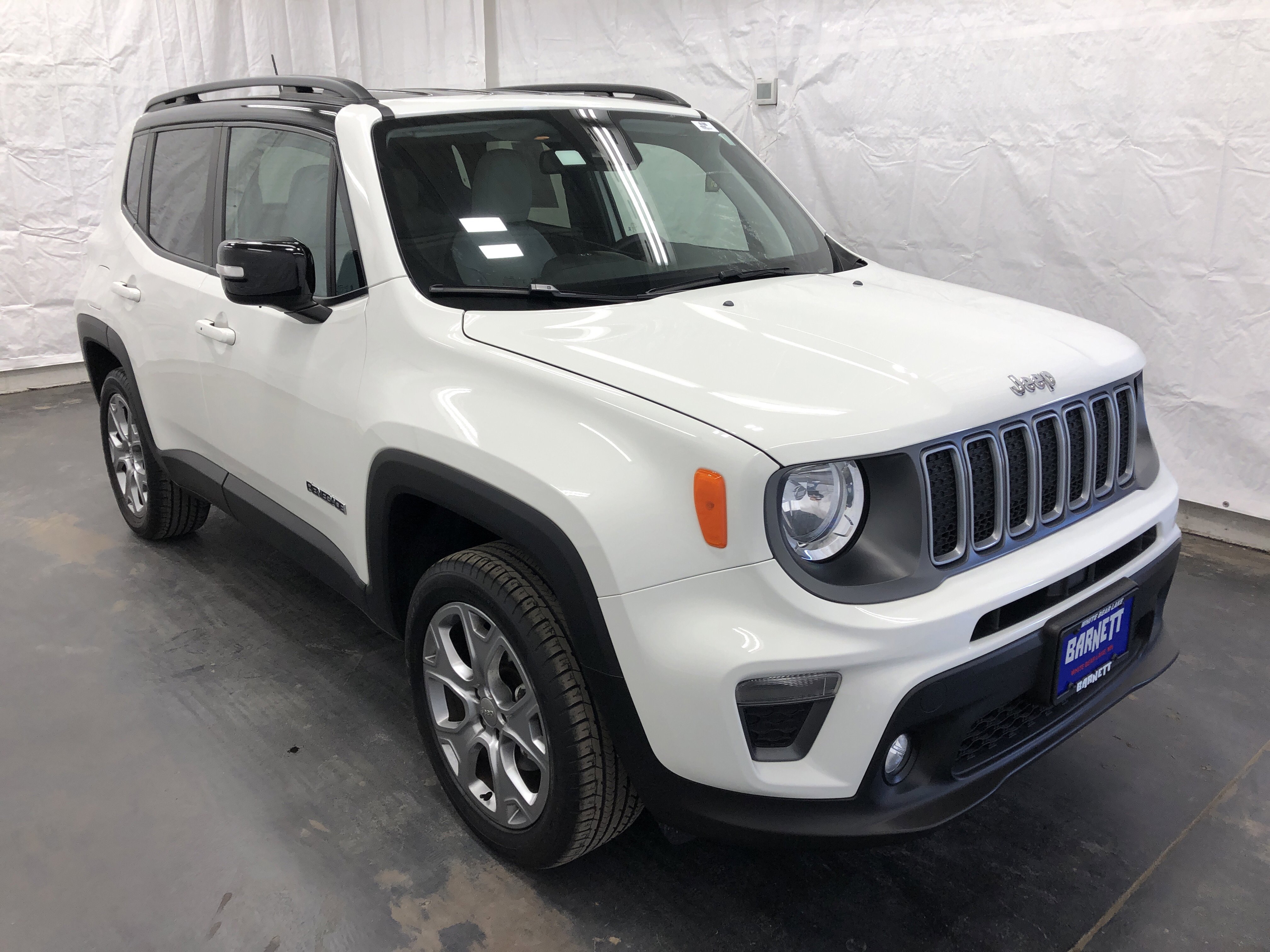 Used 2022 Jeep Renegade Limited AWD/4WD image 3
