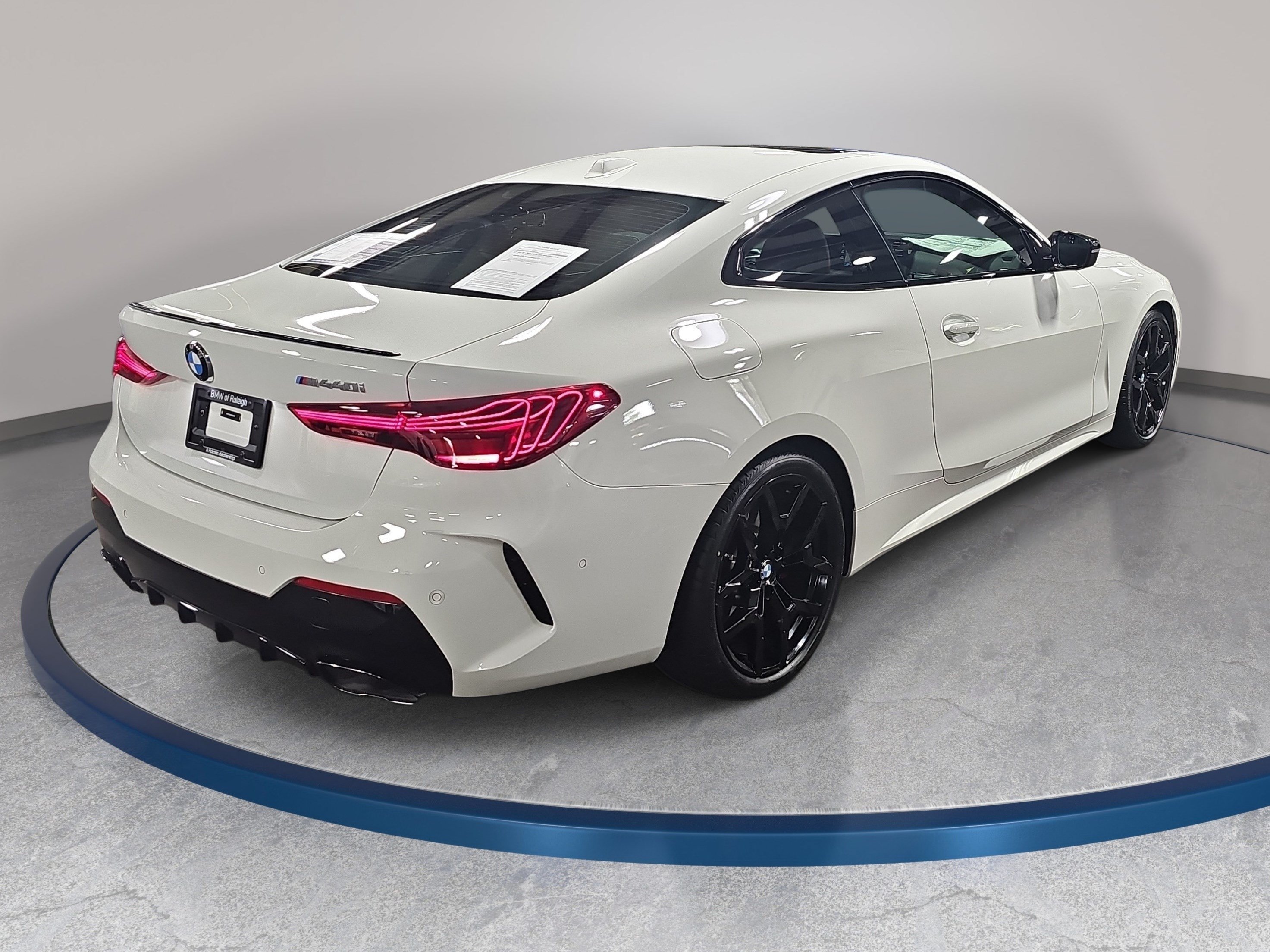 Certified 2025 BMW M440i Coupe w/ Premium Package RWD image 6