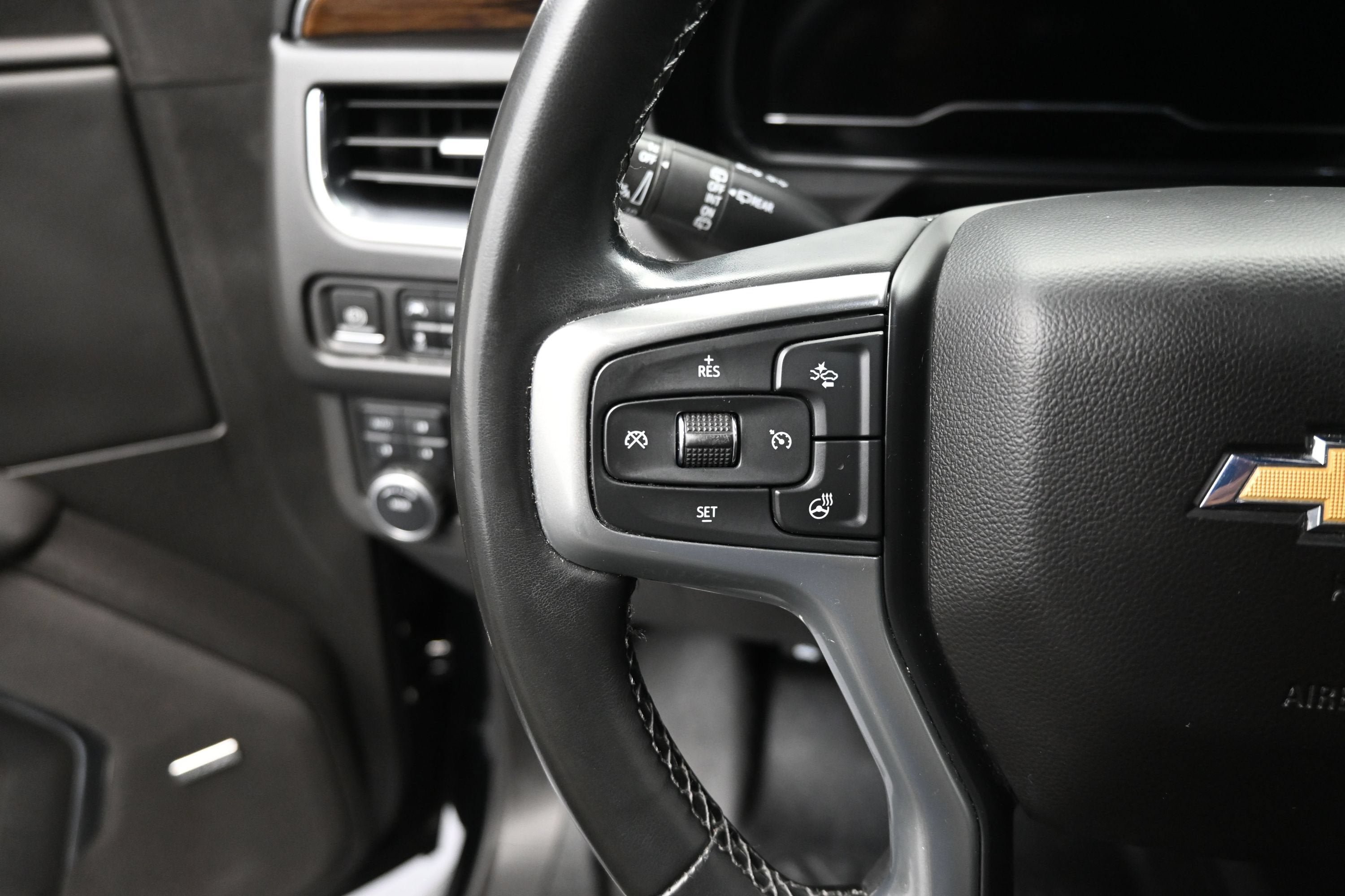 Used 2023 Chevrolet Suburban Premier AWD/4WD image 12