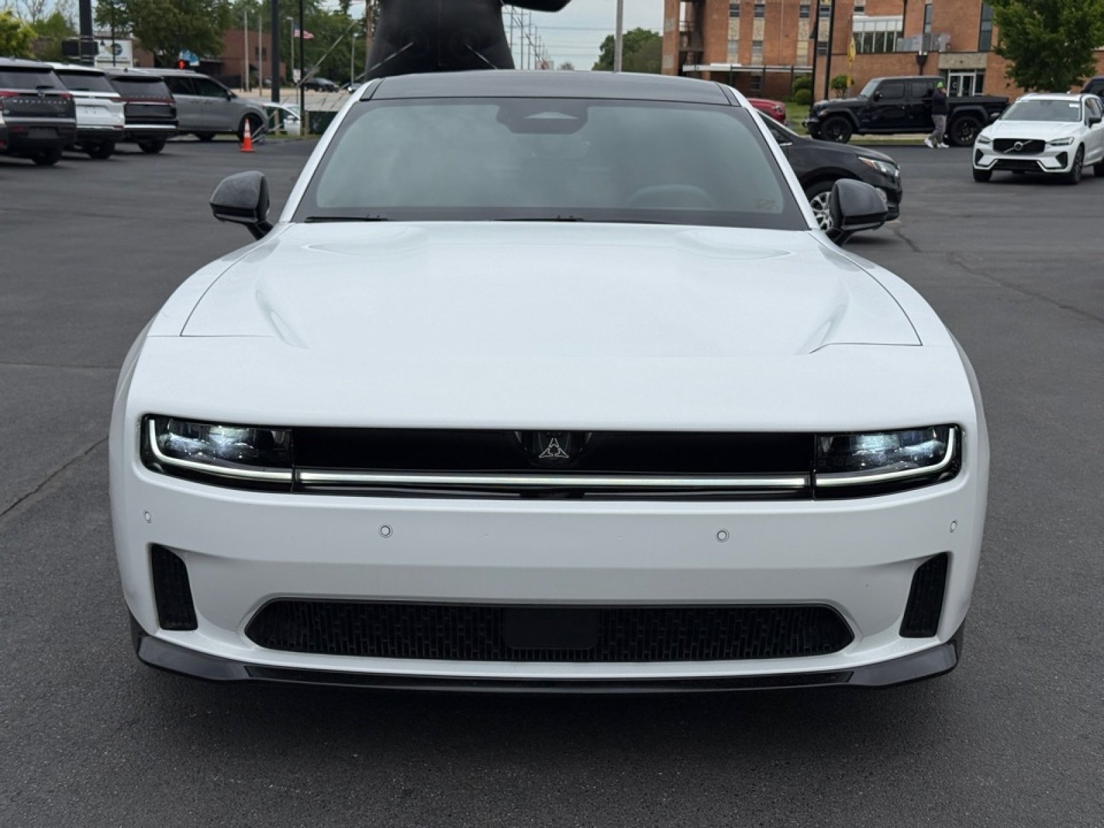 Used 2025 Dodge Charger Daytona Scat Pack w/ Track Pack AWD/4WD image 3