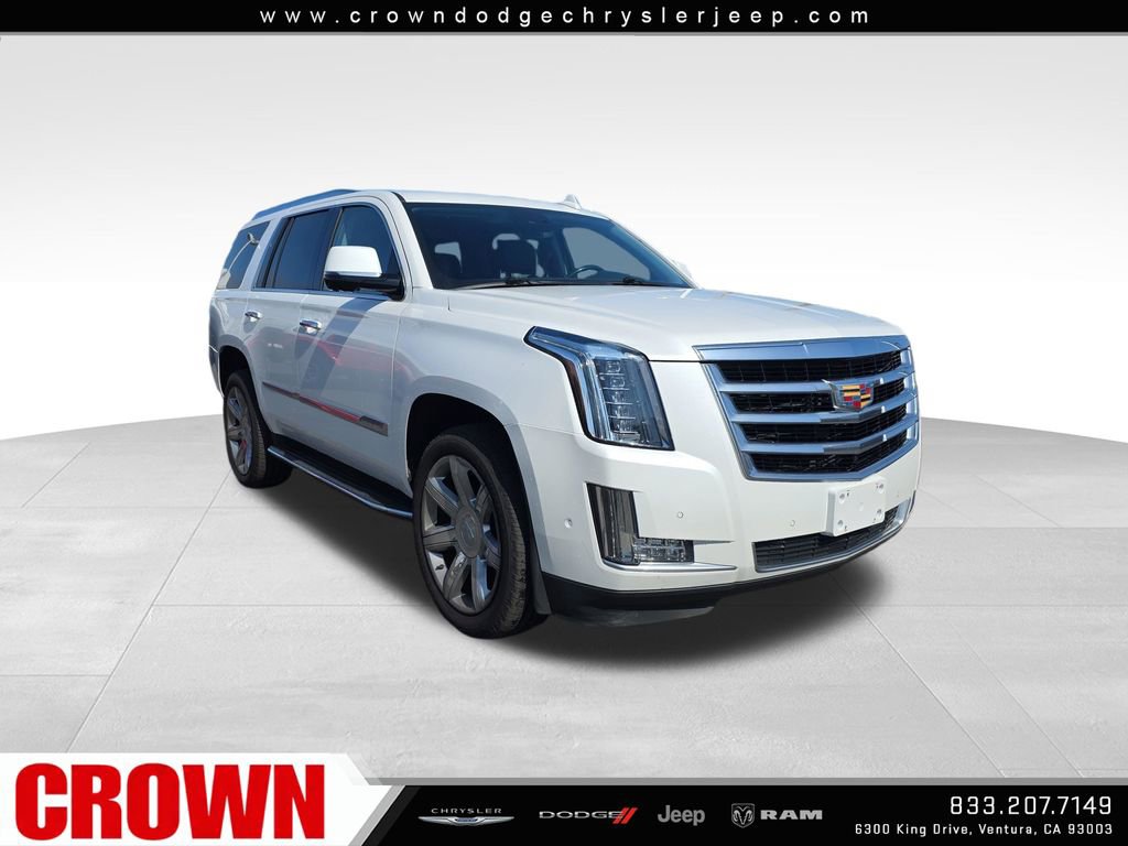 Used 2020 Cadillac Escalade Luxury RWD image 1