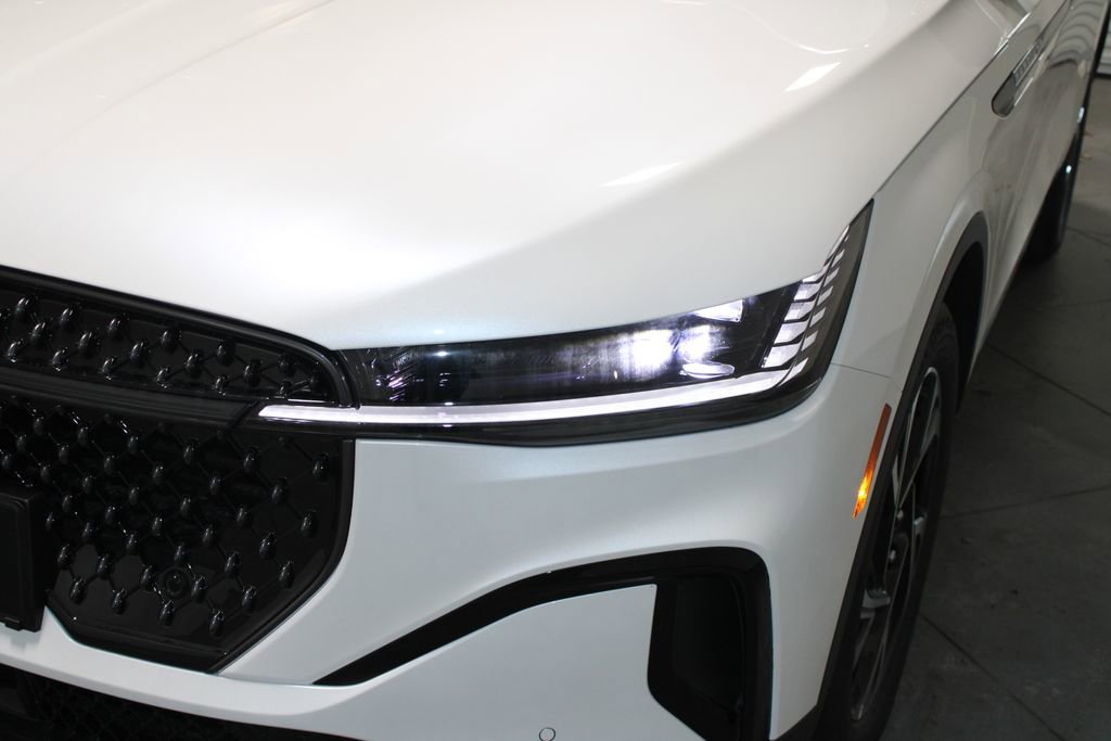 New 2026 Lincoln Nautilus Premier w/ Equipment Group 102A image 57