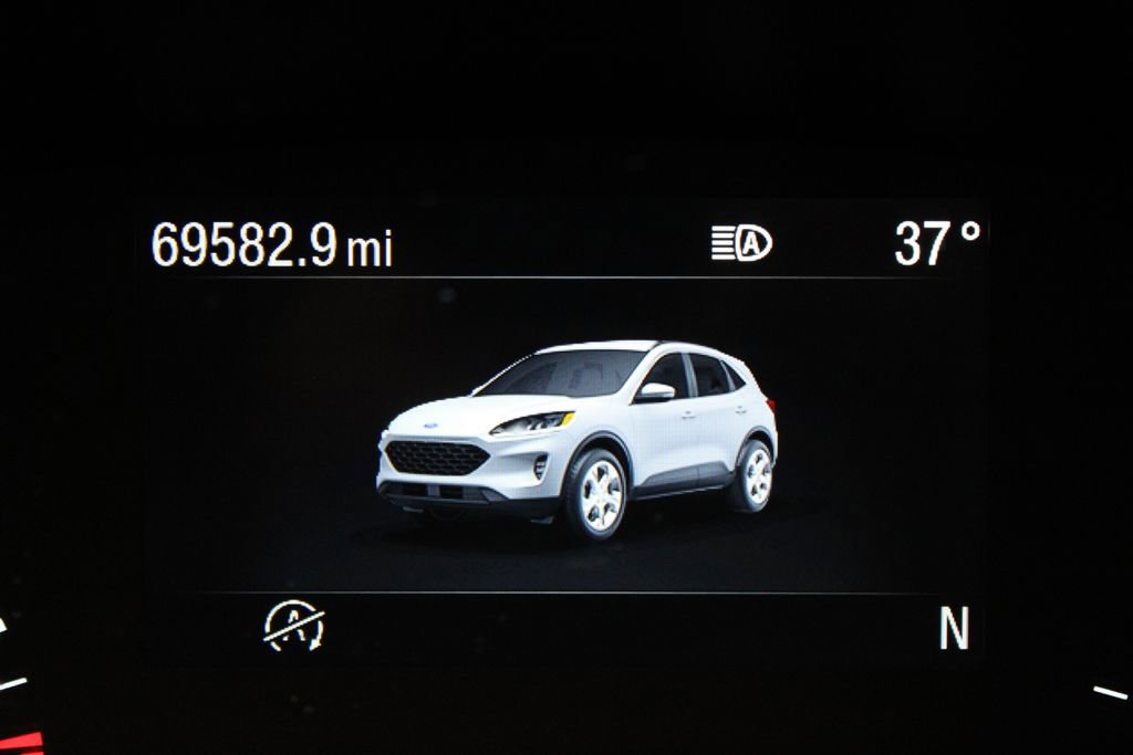 Used 2022 Ford Escape SE w/ Cold Weather Package image 10