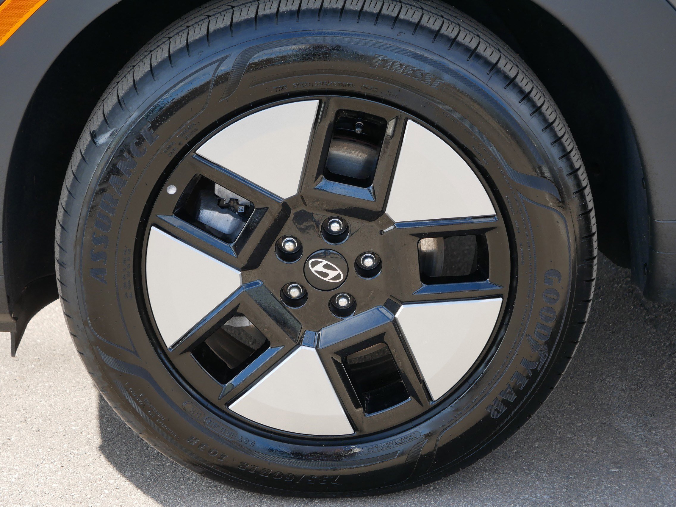 Used 2026 Hyundai Santa Fe SEL AWD/4WD image 15