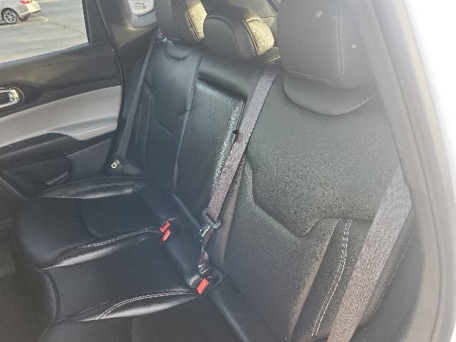 Used 2025 Jeep Compass Limited AWD/4WD image 21
