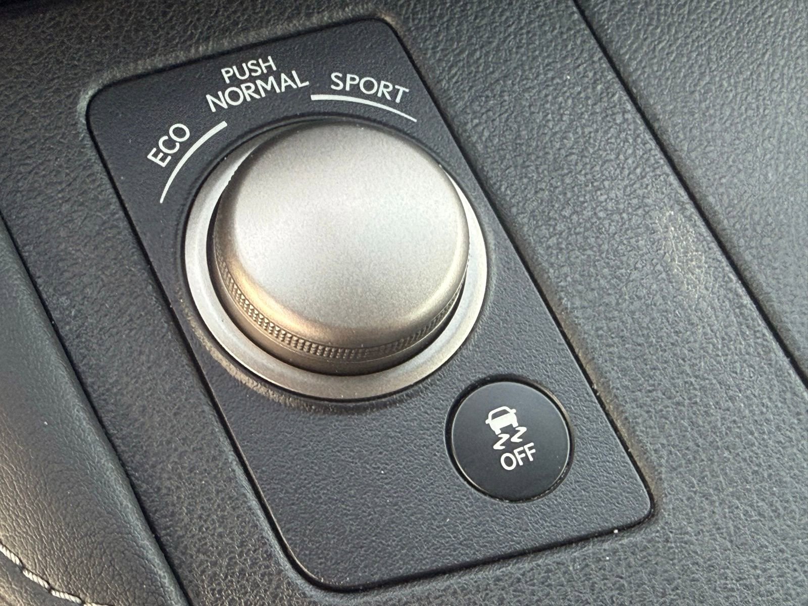 Used 2016 Lexus ES 350 w/ Luxury Package w/Wood Trim FWD image 26