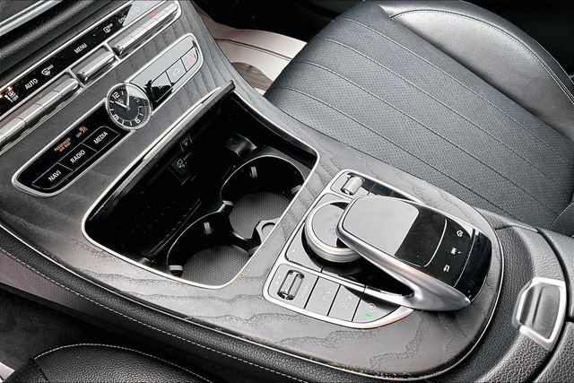 Used 2019 Mercedes-Benz E 300 4MATIC image 21