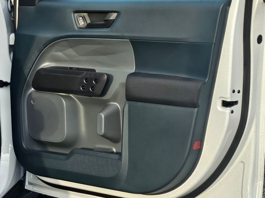 New 2026 Ford Maverick XL image 32