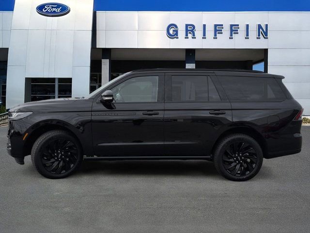 New 2025 Lincoln Navigator Reserve w/ Jet Appearance Package image 10