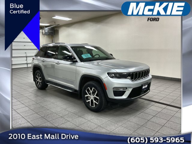Used 2025 Jeep Grand Cherokee Limited w/ Trailer Tow Package