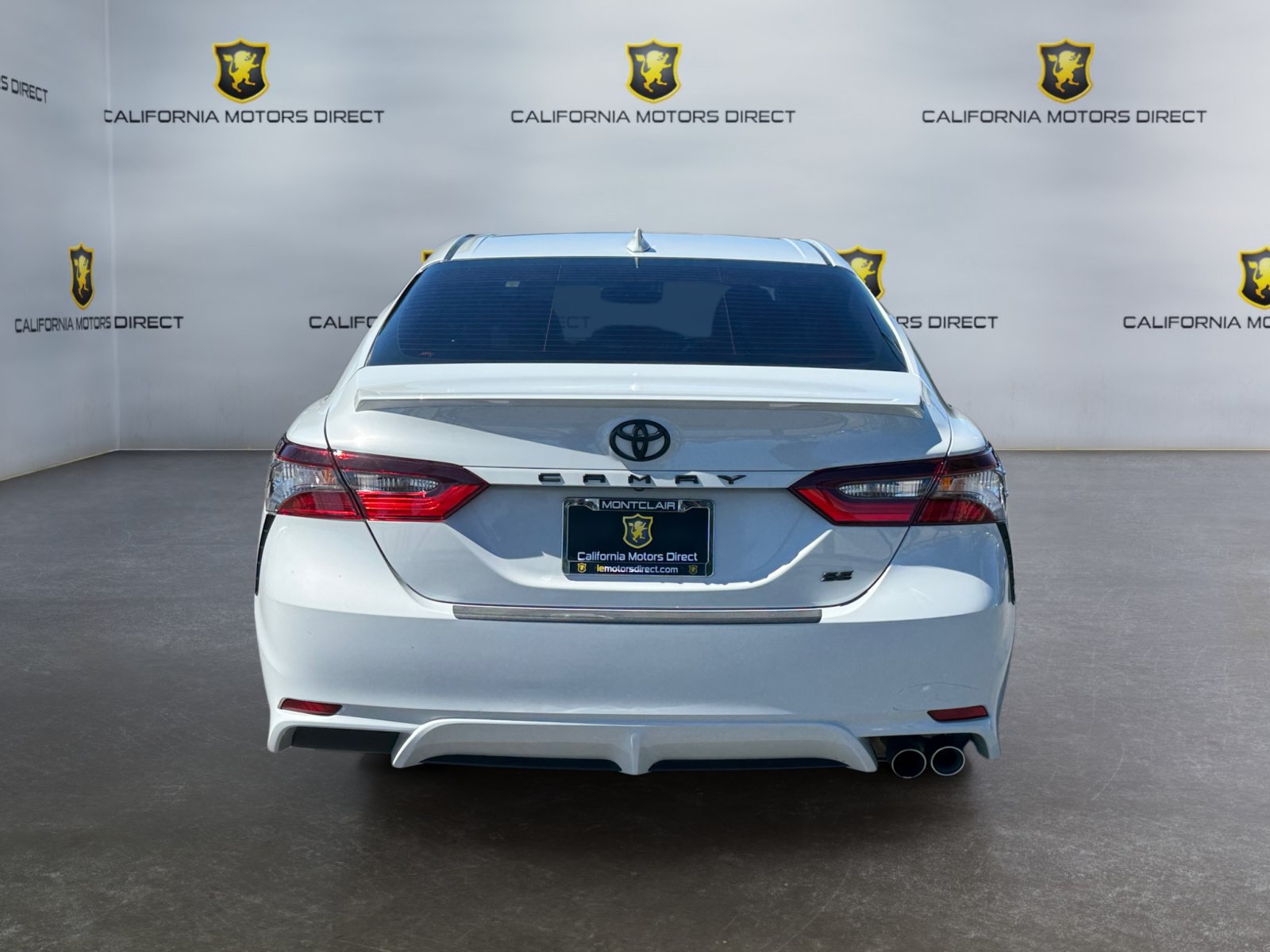 Used 2024 Toyota Camry SE w/ Blackout Package (TMS) FWD image 4