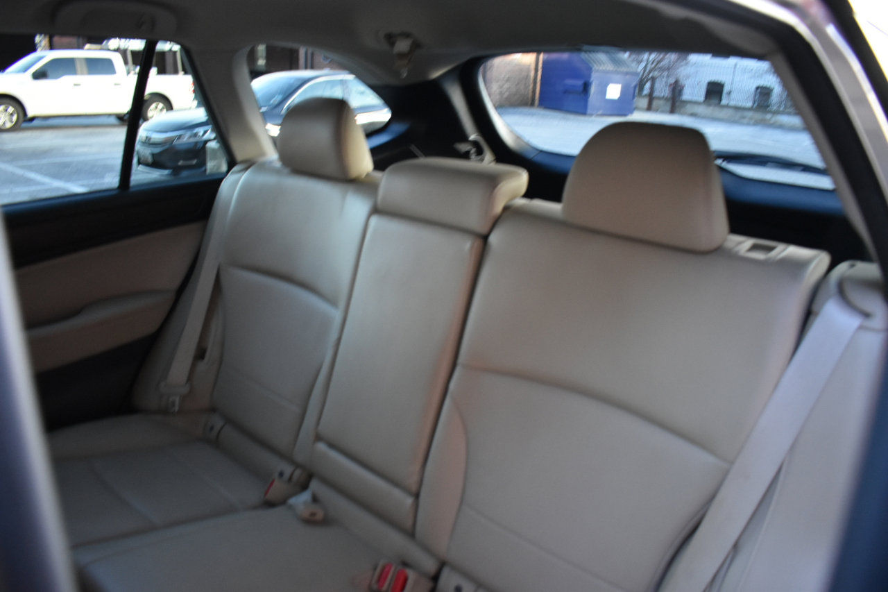 Used 2015 Subaru Outback 2.5i Limited w/ Protection Package #2 image 15