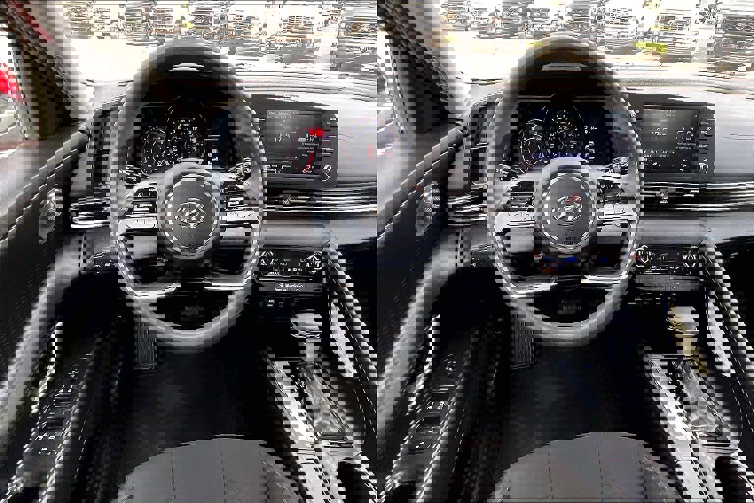 Used 2023 Hyundai Elantra SEL w/ Preferred Accessory Package image 6