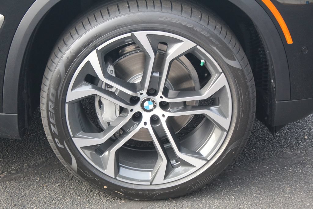 Used 2026 BMW X5 xDrive50e AWD/4WD image 11