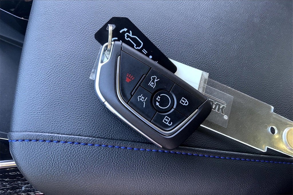 New 2026 Cadillac Escalade IQL Luxury image 38