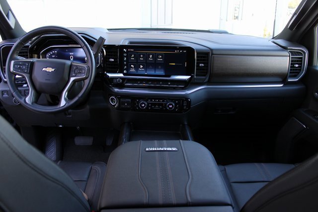 Used 2024 Chevrolet Silverado 2500 High Country w/ High Country Premium Package image 35