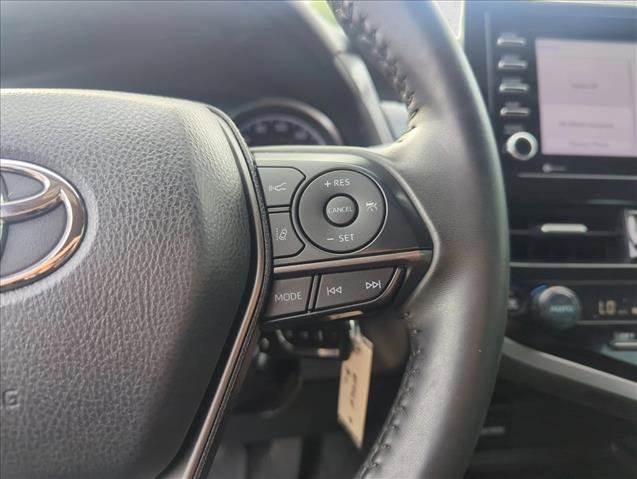 Certified 2022 Toyota Camry SE AWD/4WD image 12