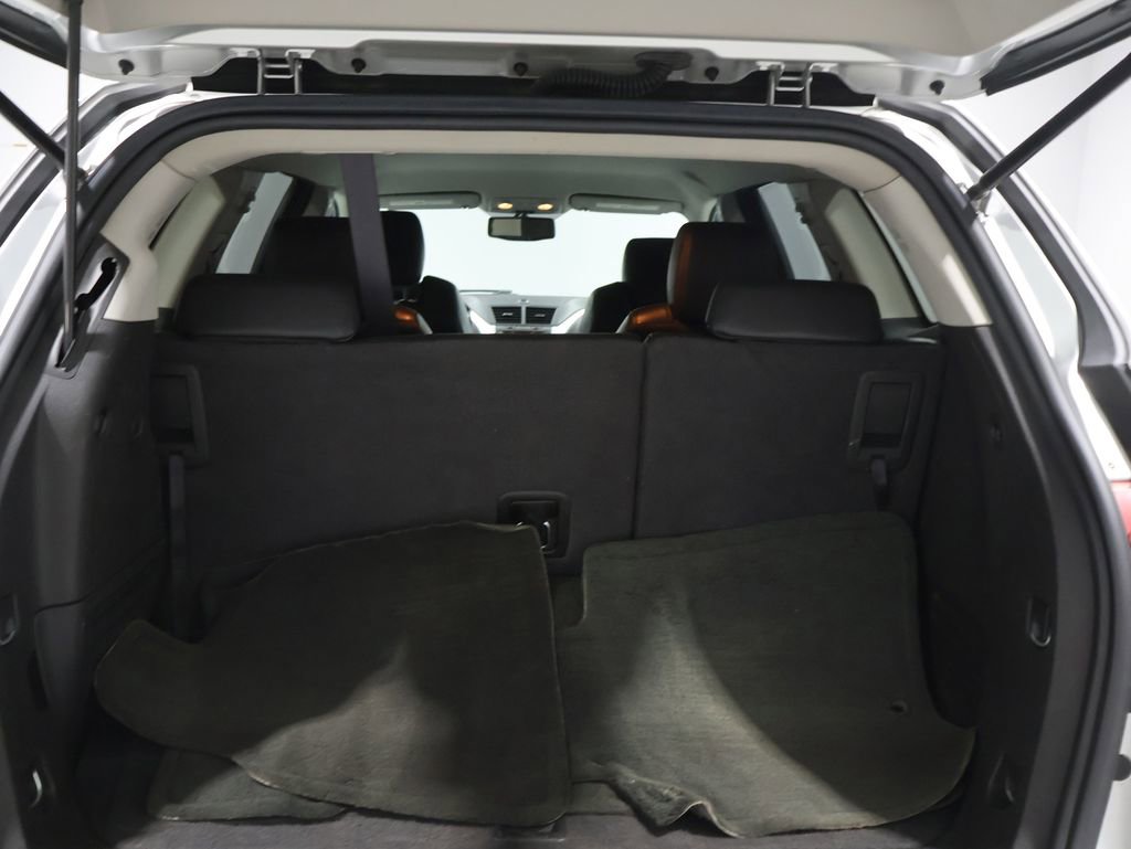 Used 2012 Chevrolet Traverse LT image 19