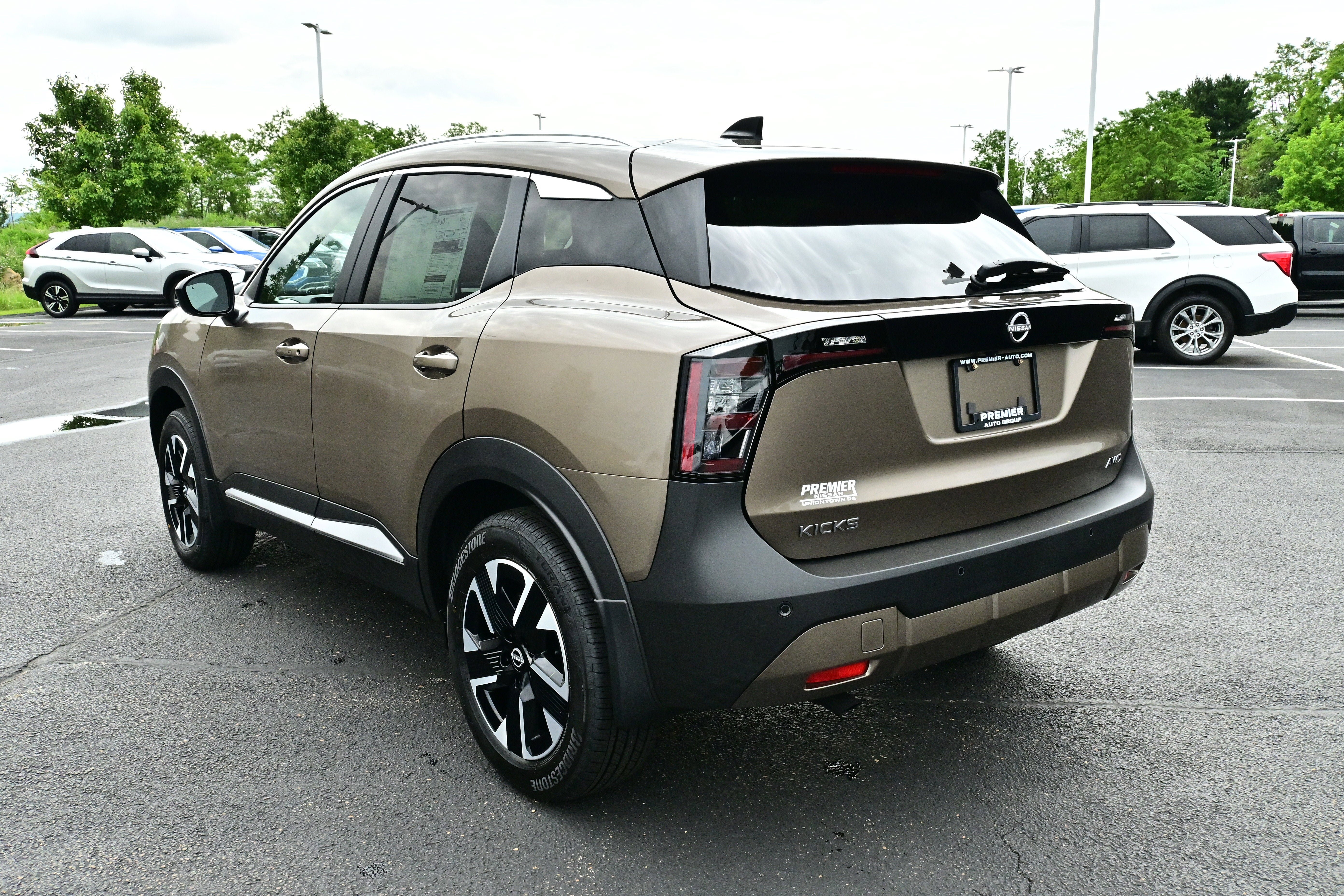 New 2026 Nissan Kicks SV w/ SV Premium Package AWD/4WD image 6