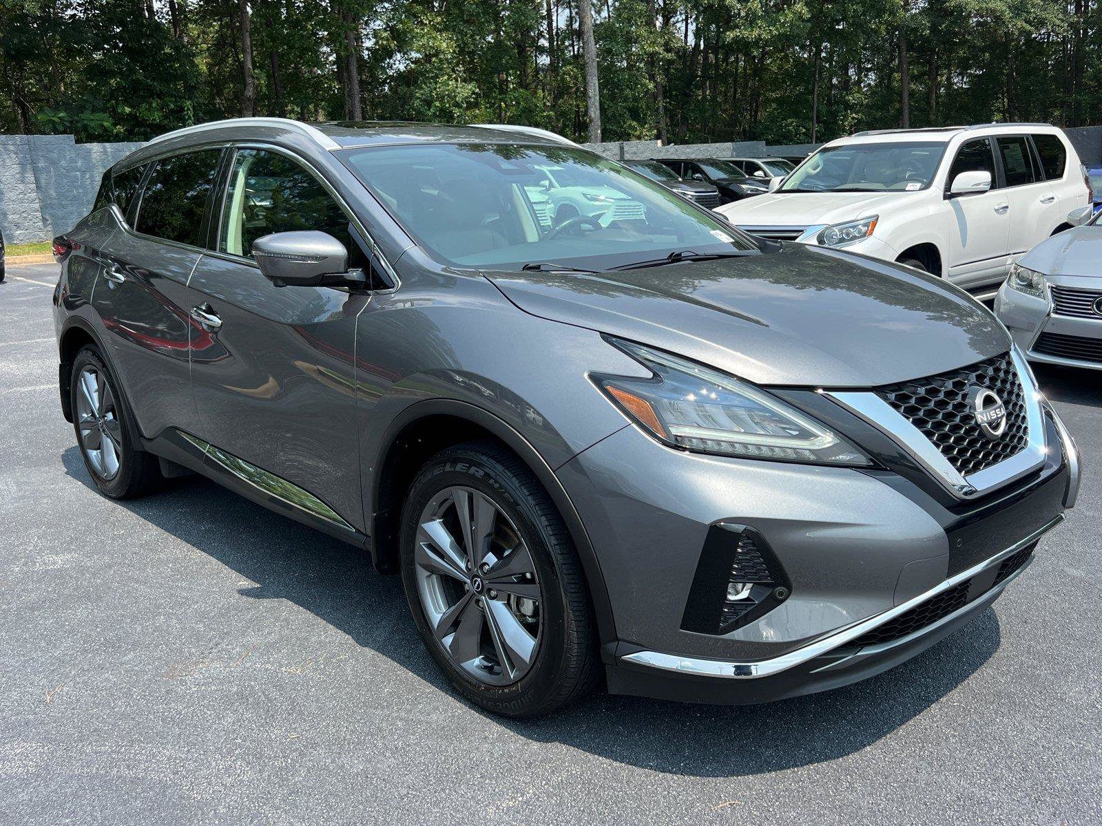 Used 2024 Nissan Murano Platinum w/ Cargo Package FWD image 3