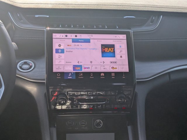 New 2025 Jeep Grand Cherokee L Limited image 16