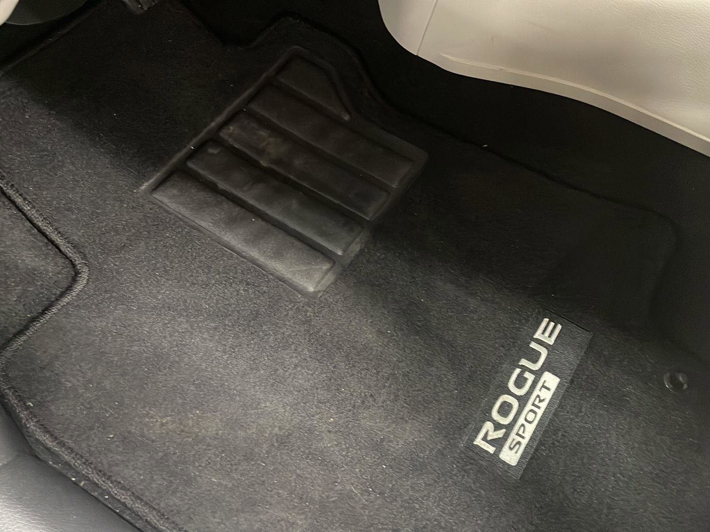 Used 2021 Nissan Rogue Sport SL w/ Premium Package image 13