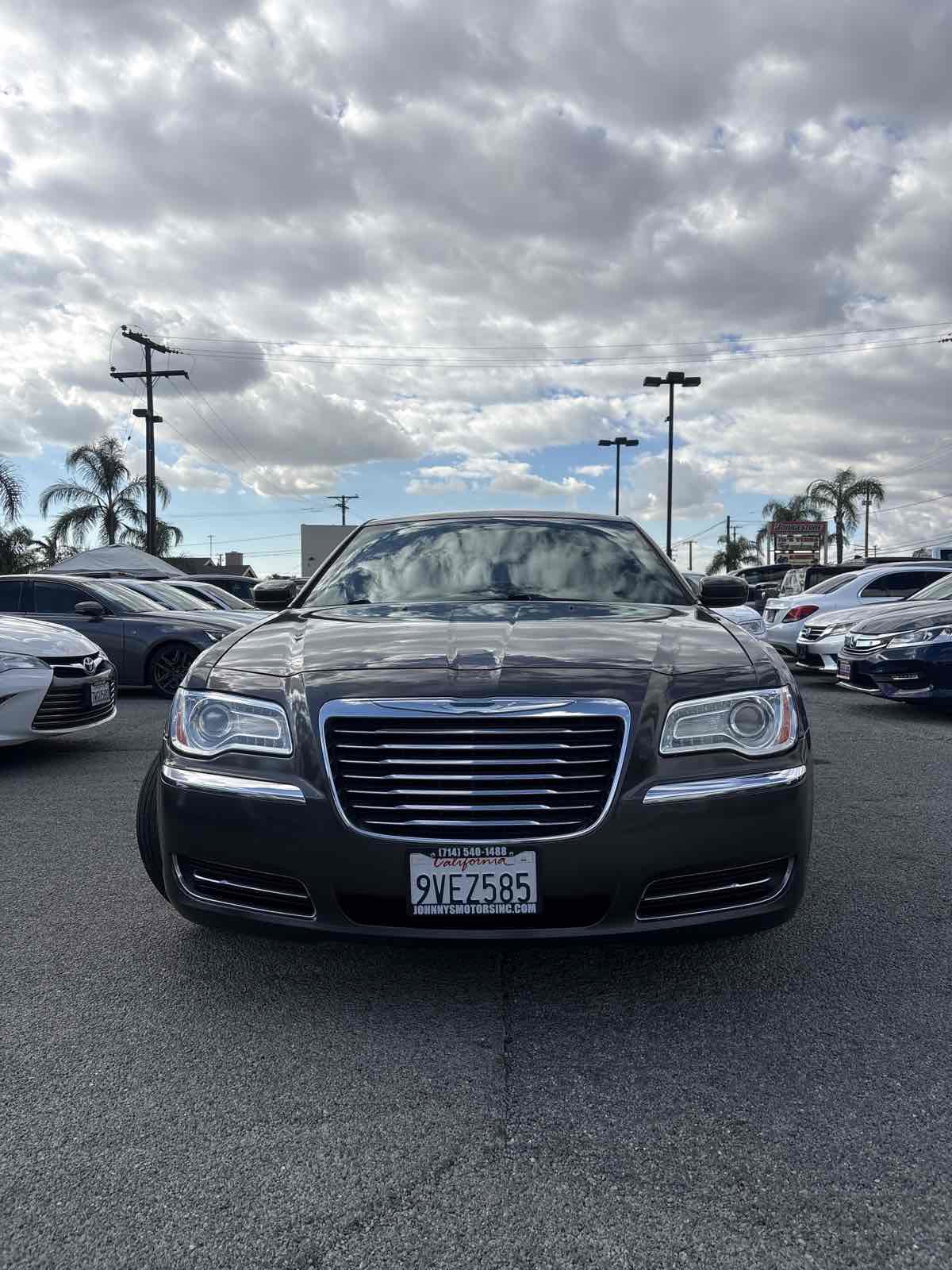 Used 2014 Chrysler 300 image 5