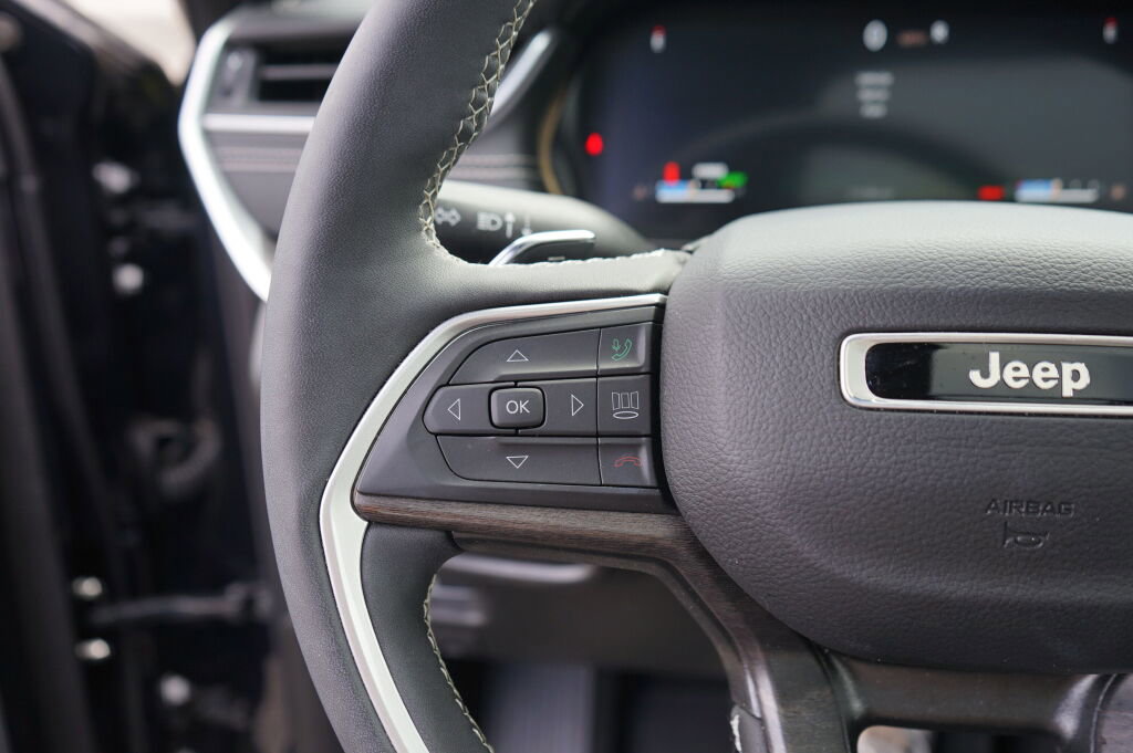 Used 2024 Jeep Grand Cherokee Limited 4xe w/ Trailer Tow Package image 26