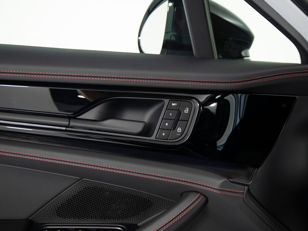 New 2026 Porsche Panamera GTS image 19