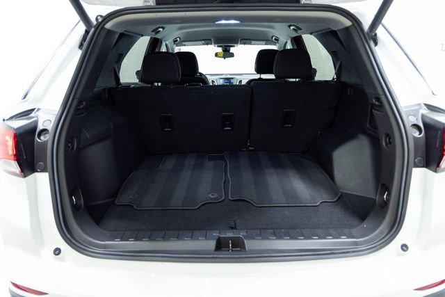 Used 2024 Chevrolet Equinox LT AWD/4WD image 9