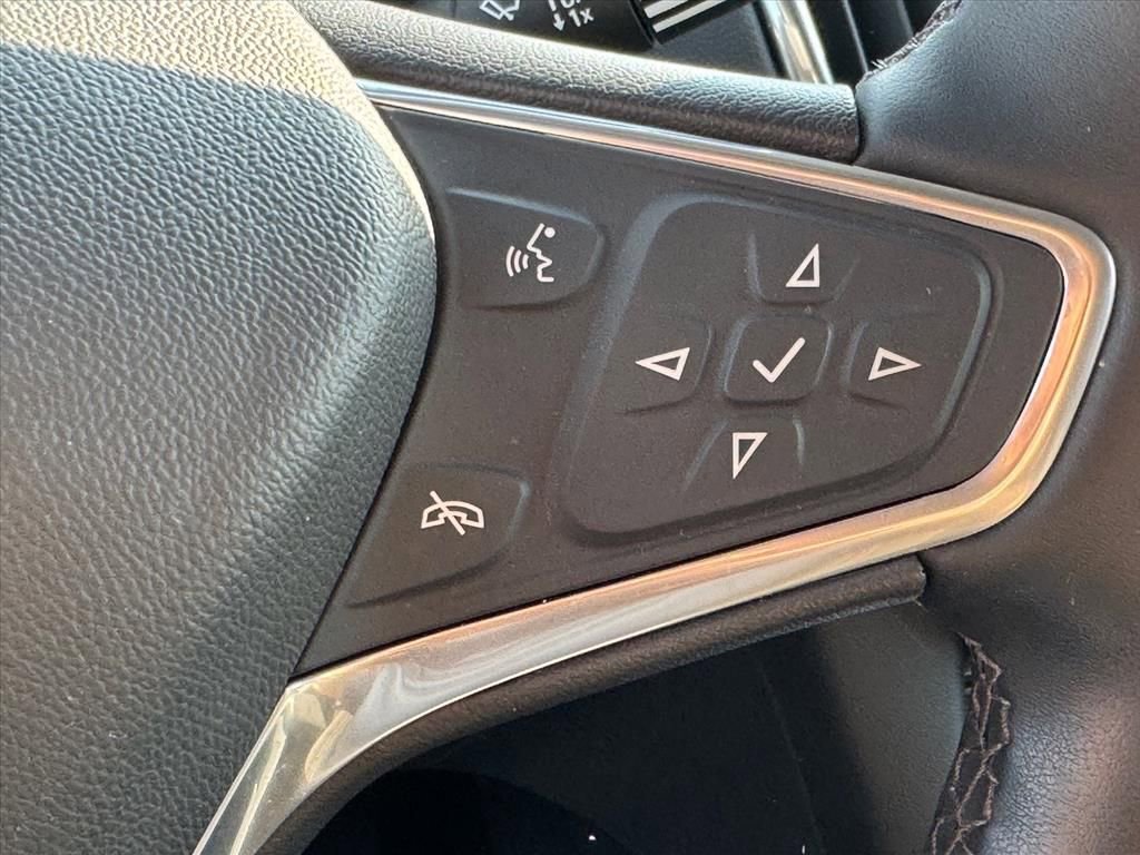 Used 2023 Chevrolet Equinox LT image 18