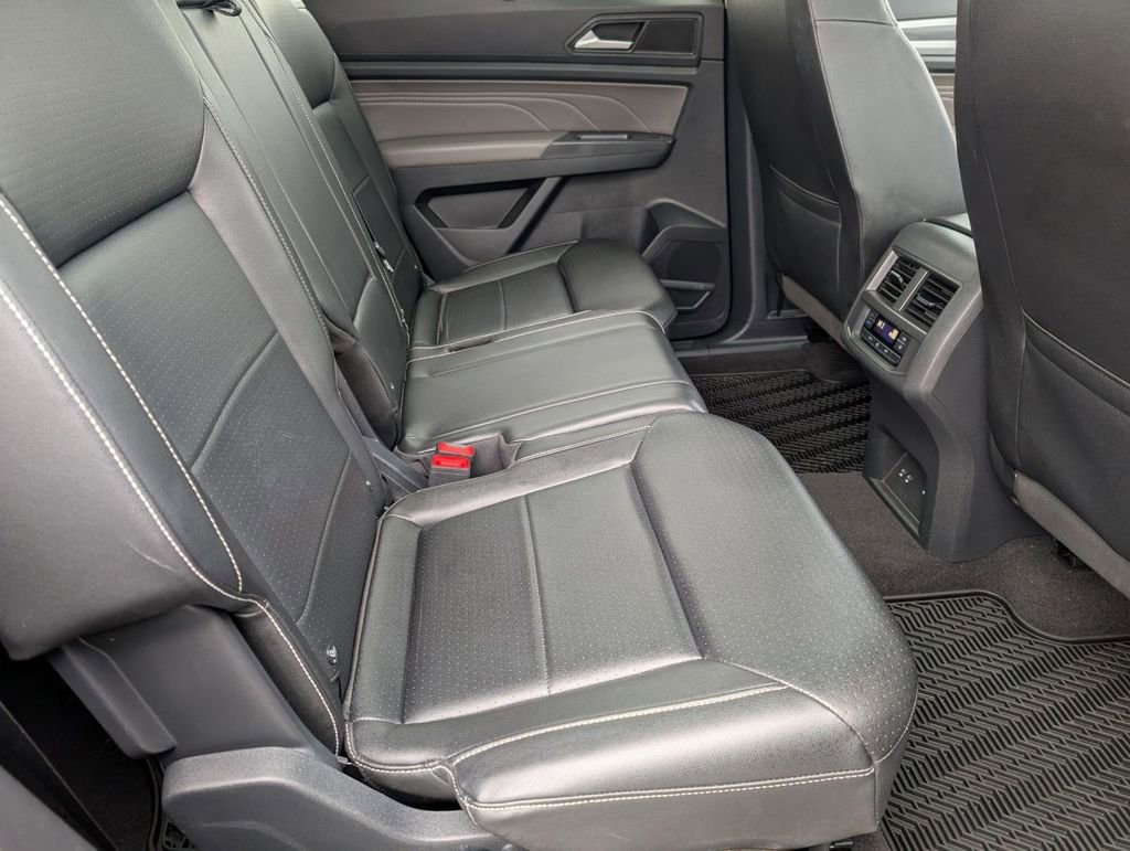 Used 2021 Volkswagen Atlas SE image 41