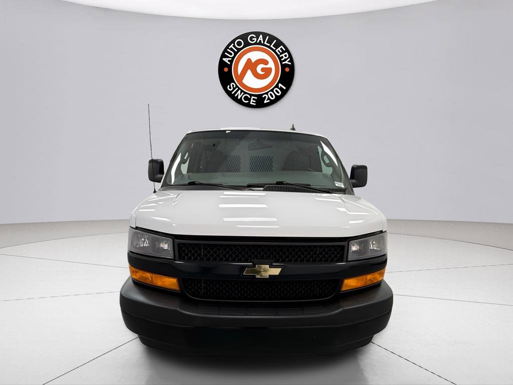 Used 2023 Chevrolet Express 3500 w/ Driver Convenience Package image 2