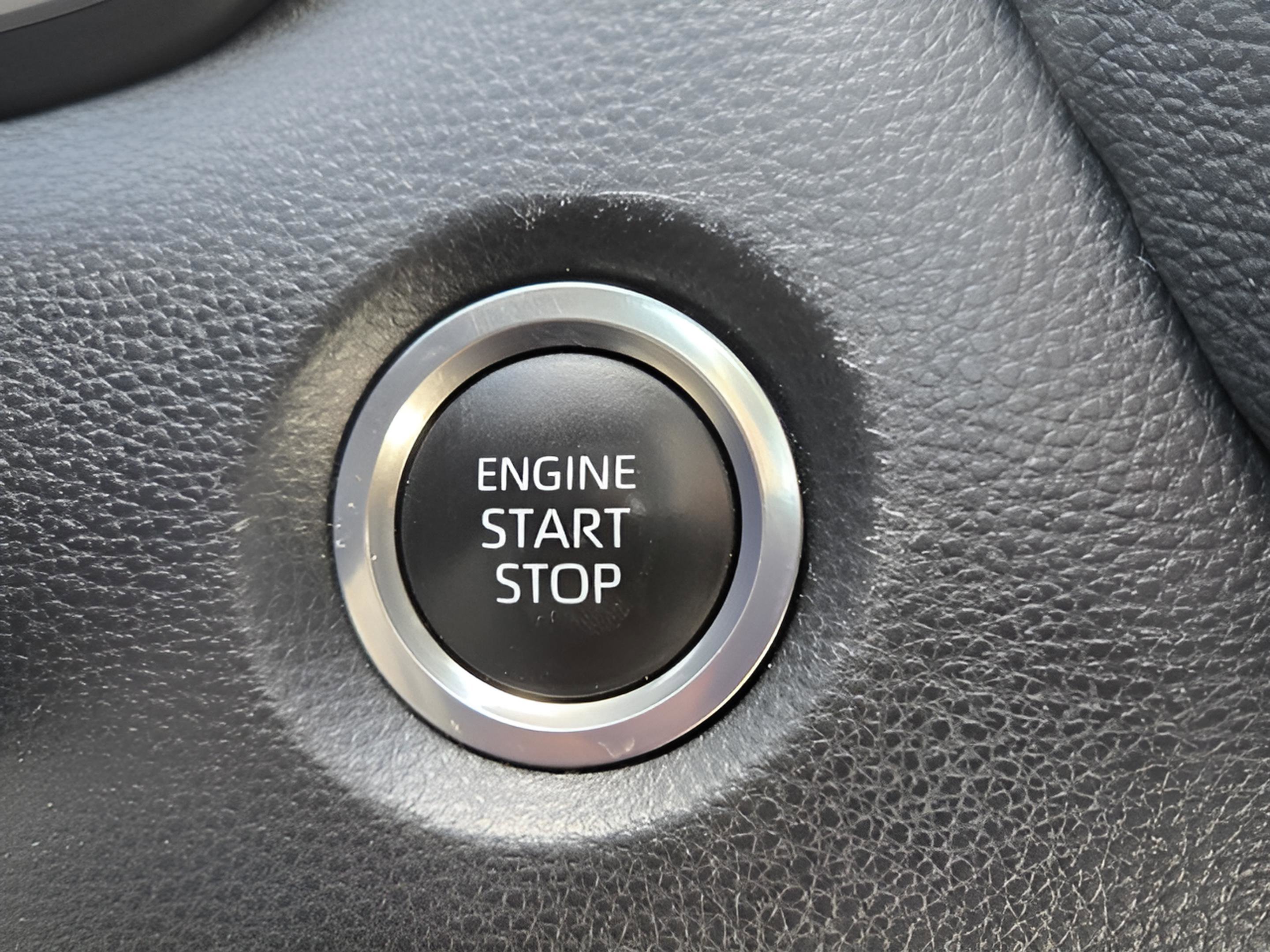 Used 2025 Toyota Corolla XSE image 24