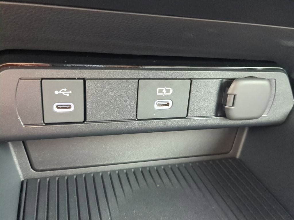 New 2026 Toyota Prius Plug-In Hybrid image 28