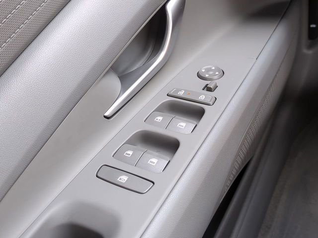 New 2026 Hyundai Elantra SE FWD image 21