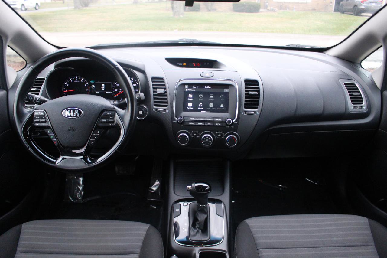 Used 2017 Kia Forte S w/ S Technology Package image 28