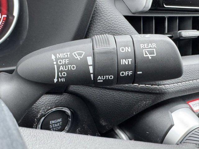 Used 2025 Toyota RAV4 XLE image 28