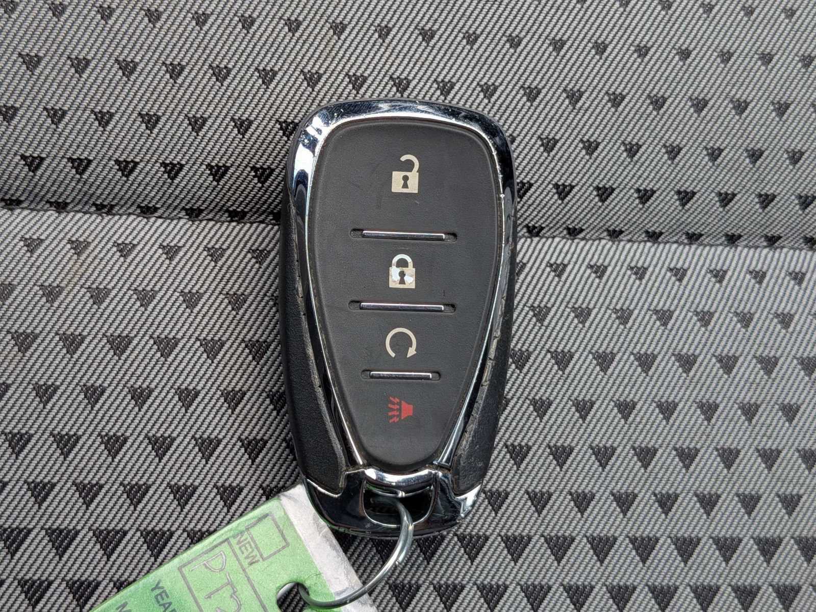Used 2025 Chevrolet Trax LT FWD image 28