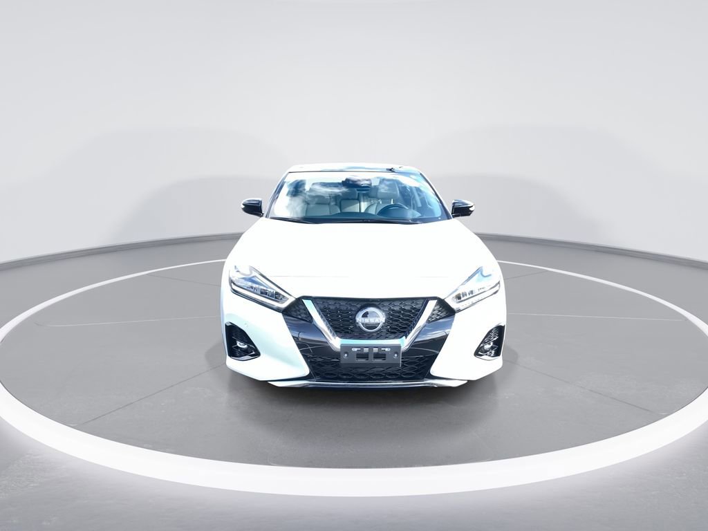 Used 2023 Nissan Maxima Platinum image 3